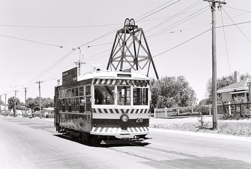 11147.3y No 28 Birney Car Special heading to Eaglehawk at Long Gully, opposite the Manchester Arms Hotel