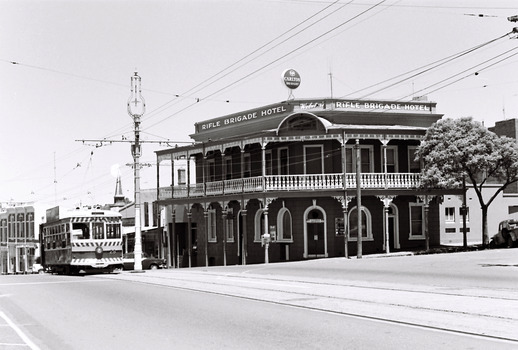 11147ab No 28 Birney Car Special heads down view St past the Rifle Brigade Hotel