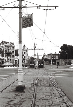 11147.4f Quarry Hill, Eaglehawk trams and overhead sign at the fountain roundabout