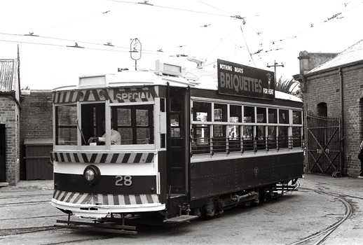 11147.6ad Birney Car 28 arrives at the depot