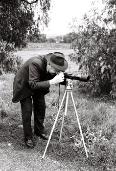 11147.7k The Photographer in Thunder Street, North Bendigo
