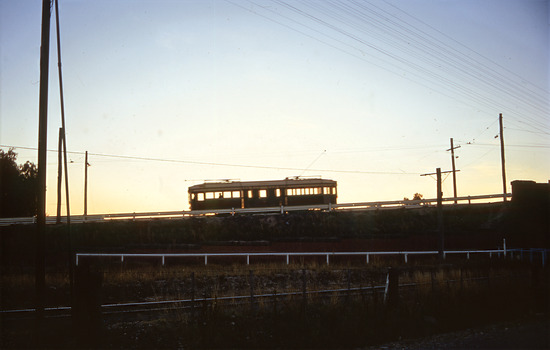 11147.10b Coming off the railway Line bridge towards Eaglehawk