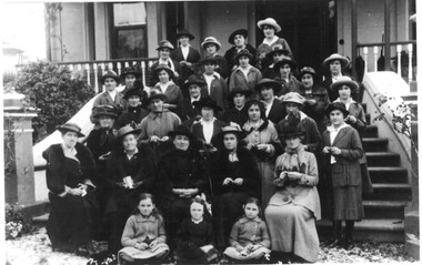Photograph - Edith Perry Collection: Members of the Kangaroo Flat Red Cross knitting group, 1914-18