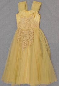 Textile - Bridesmaid's dress, Ronald's Gowns Melbourne, 1958