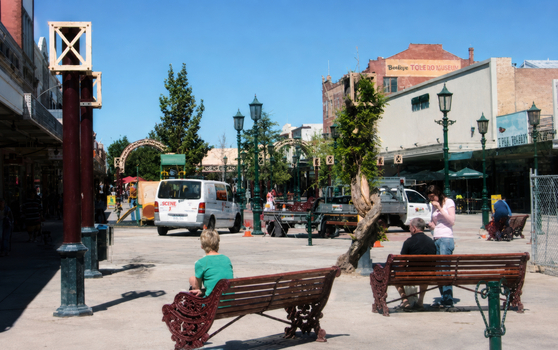The Mall as it is today in 2007, colour photo scanned from the article