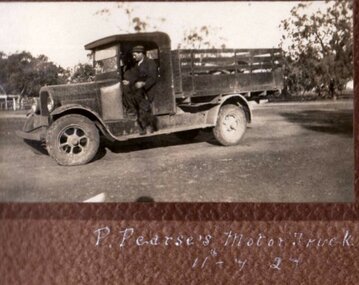 Photograph scanned, 1927-29 Lifestyle & Local Buildings (one of)