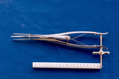 Sims-type uterine dilator used by Box Hill Hospital labour ward