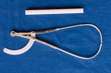 Tool - 'Ramsay' pelvimeter used by Box Hill Hospital labour ward, Ramsay