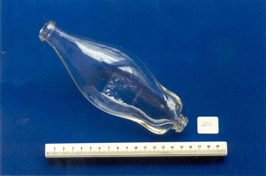 'The Star Feeder' infant feeding bottle, c. 1925