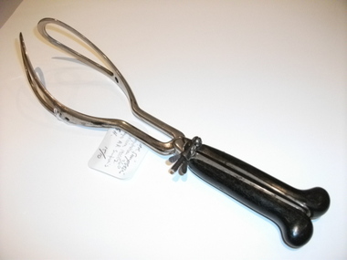 Set of A.R. Simpson style forceps, J.Gray & Son, c. 1879