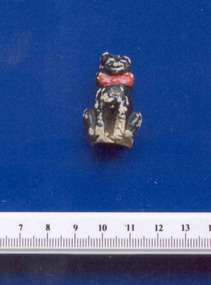 Decorative object - Cat figurine associated with Professor F J Browne
