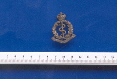 Badge - Royal Army Medical Corps cap badge worn by F J Browne, World War I, 1915 (approximate)