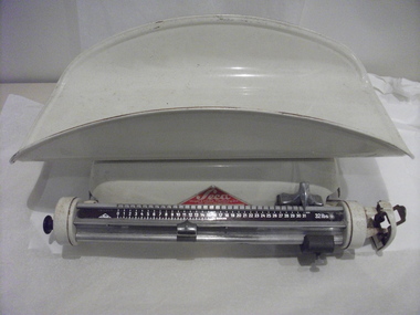 Weighing scales, baby, Vogel & Haike, 1970s