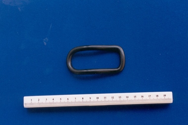 Hodges-style pessary associated with Dr Frank Forster