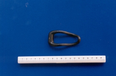 Thomas retroflexion pessary associated with Dr Frank Forster