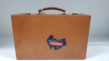 Domestic object - Briefcase used by Dr Hannah June Pash