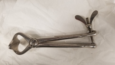 Equipment - Unidentified instrument associated with Dr Felix Meyer, Mayer & Meltzer