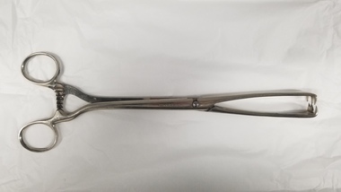 Equipment - Lahey goitre grasping forceps associated with Dr Felix Meyer, Medical Supply Depot