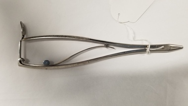 Tool - Needle holder used by Dr Fritz Duras and Dr Michael Kloss