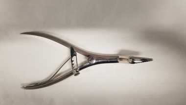 Tool - Surgical spreader used by Dr Michael Kloss, Jetter and Scheerer