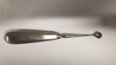 Tool - Surgical scraper used by Dr Michael Kloss, Jetter and Scheerer
