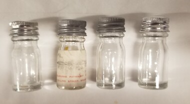 Equipment - Group of glass pathology sample jars