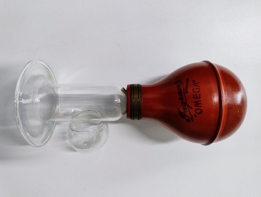 Omega breast pump