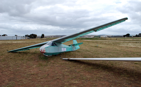 Glider at rest