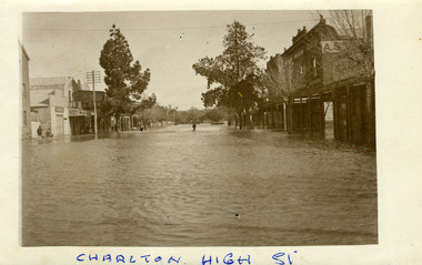 Postcard - Postcard of 1923 flood in Charlton, 1923