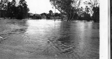 Photograph - 1923 Flood in High St Charlton