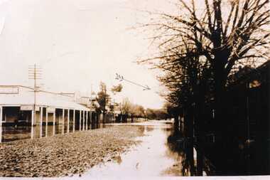 Photograph, 1923 Flood High Street Charlton (shows Tinsmith shop of William McConnell - arrowed)