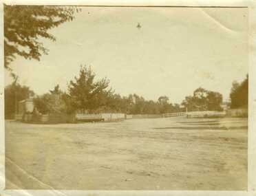 Photograph, Flood High Street Charlton Vic 3525 - 1927