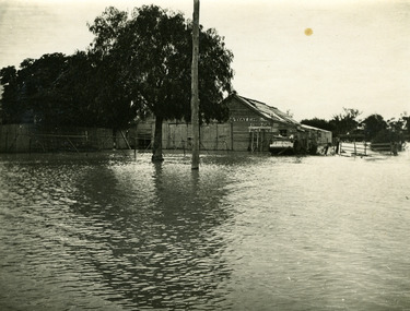 Photograph, 1909-1911 Charlton Flood