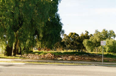Photograph, Corner High Street & Learmonth Street (opposite Cricket Club Hotel) after Sodings shop & residence was demolished July 1987