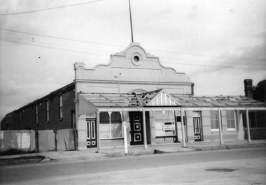 Photograph - 1963 Victorian Hall Charlton, Joy Curnow (Gretgrix), 1963