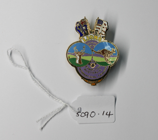 Badge - Lions Club International Twinning Badge between Charlton and Sciota (USA)