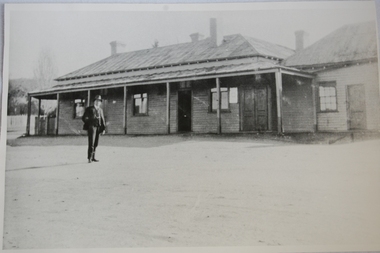 Photograph, Star Hotel, Wallace St Stanley