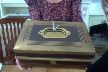 Athenaeum safe & contents - Metal cash box #2