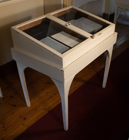 Furniture - Display Stand, Wooden Reading Stand
