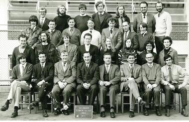 Photograph: CTC 1971 staff, Photograph: Collingwood Technical College 1971 staff