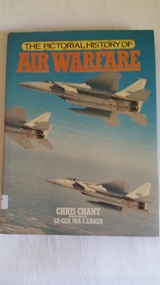 Book, Octopus books, The pictorial history of air warfare, 1979