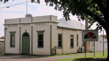 Photograph - Colour, LJ Gervasoni, Former Glenlyon Shire Hall, 2011, 23/12/2011