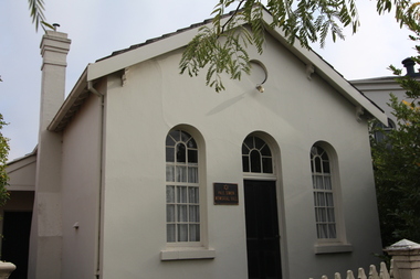 photograph - colour, Paul Simon Memorial Hall, Ballarat East, 2015, 05/04/2015
