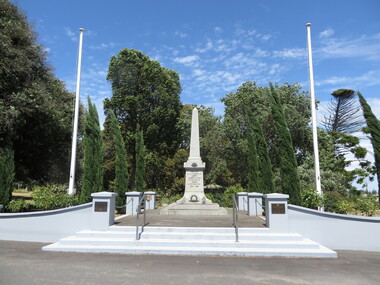 Photograph - Colour, Clare Gervasoni, Koroit War Memorial, 2015, 25/12/2015