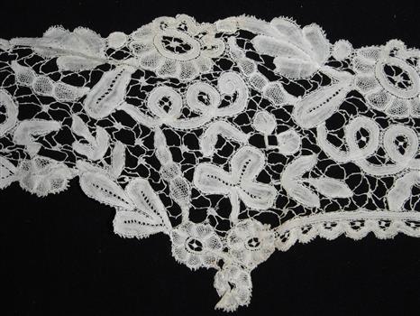 detail of a lace collar
