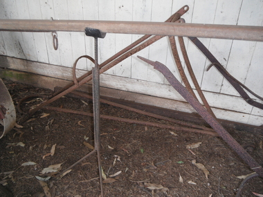 Photograph of bag lifter in situ