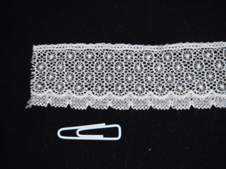 detail of the lace piece length