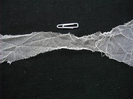 detail of narrowest part of lace fragment