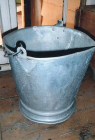 aluminium bucket with turned handle