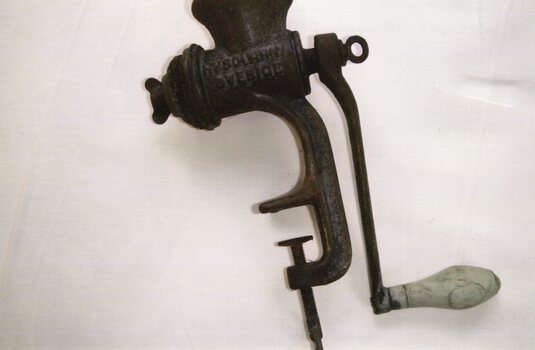 hand operated mincer made by husqvarna